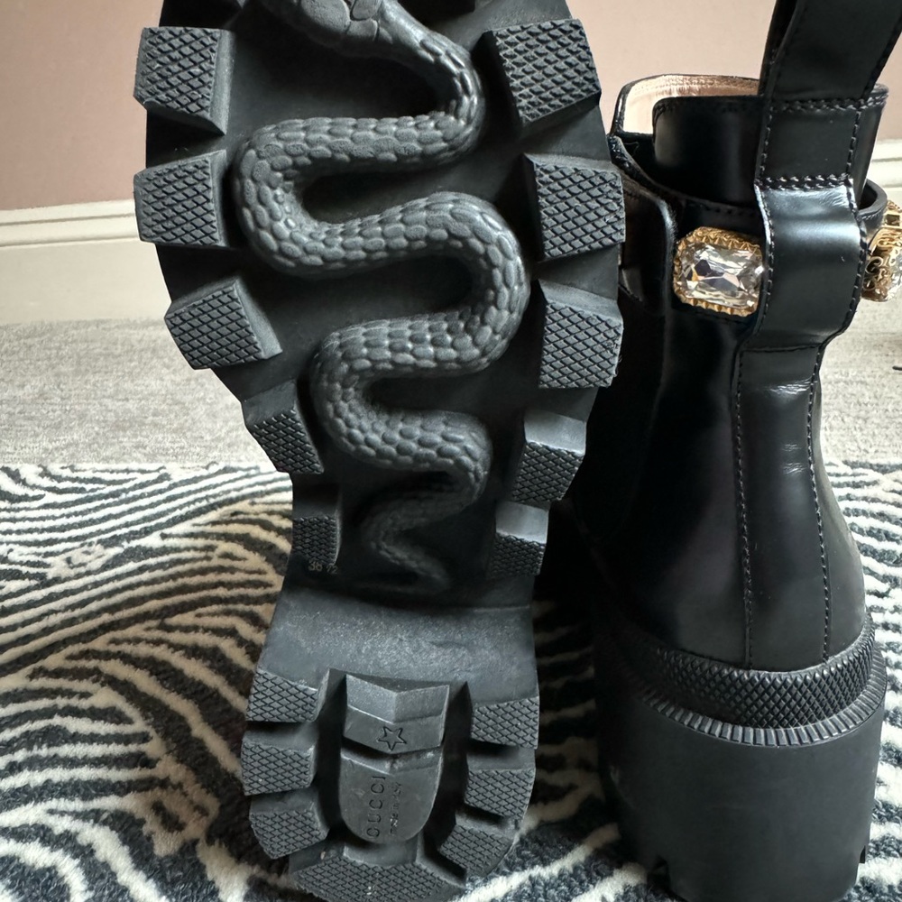 Gucci Women’s Trip Bootie with Jewels 38.5 - Picture 4 of 4